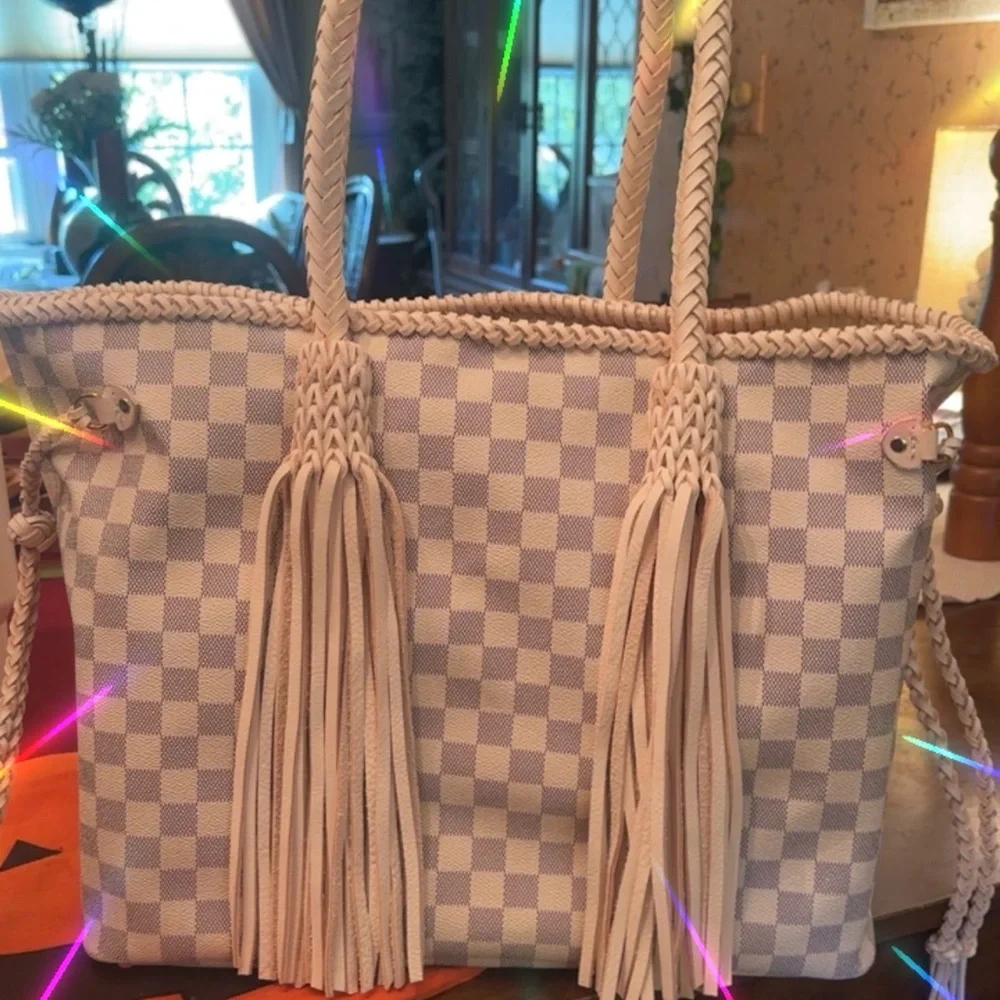 Louis Vuitton custom authentic large never full - Picture 5 of 5